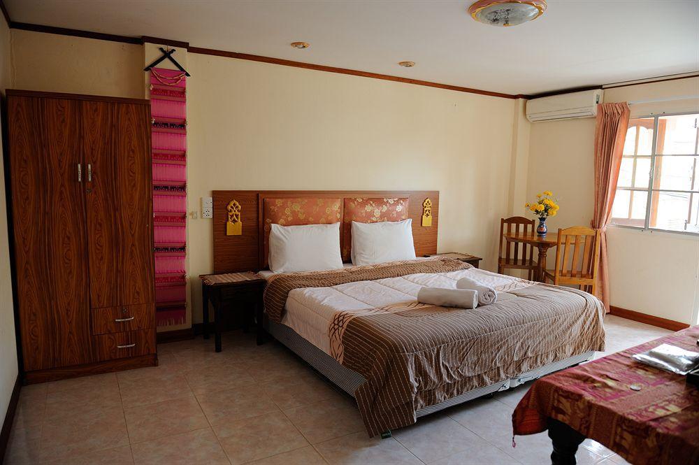 The Britannia Hotell Chiang Mai Eksteriør bilde