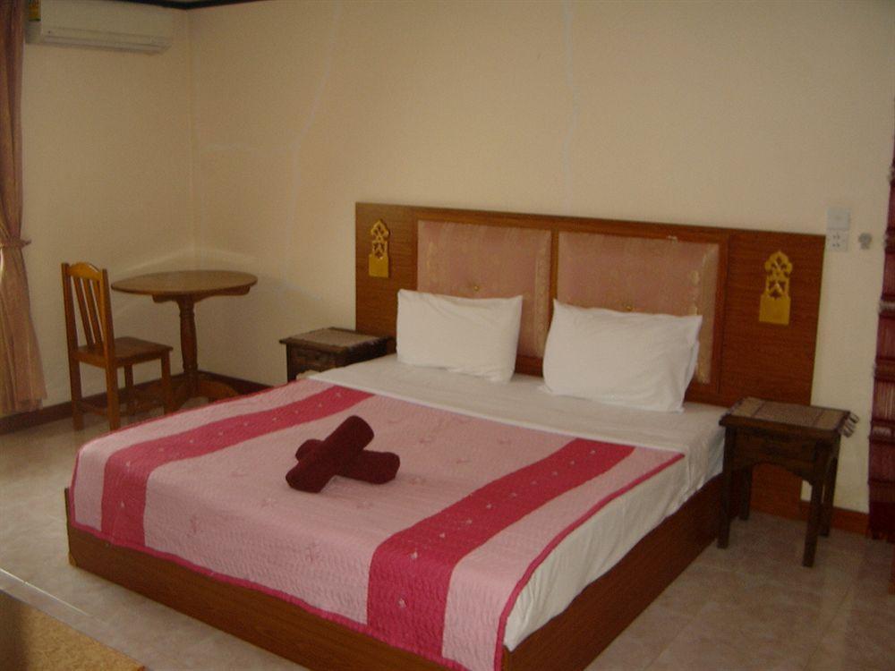 The Britannia Hotell Chiang Mai Eksteriør bilde