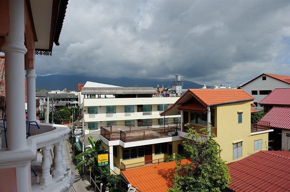 The Britannia Hotell Chiang Mai Eksteriør bilde