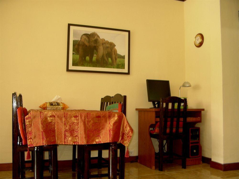 The Britannia Hotell Chiang Mai Eksteriør bilde