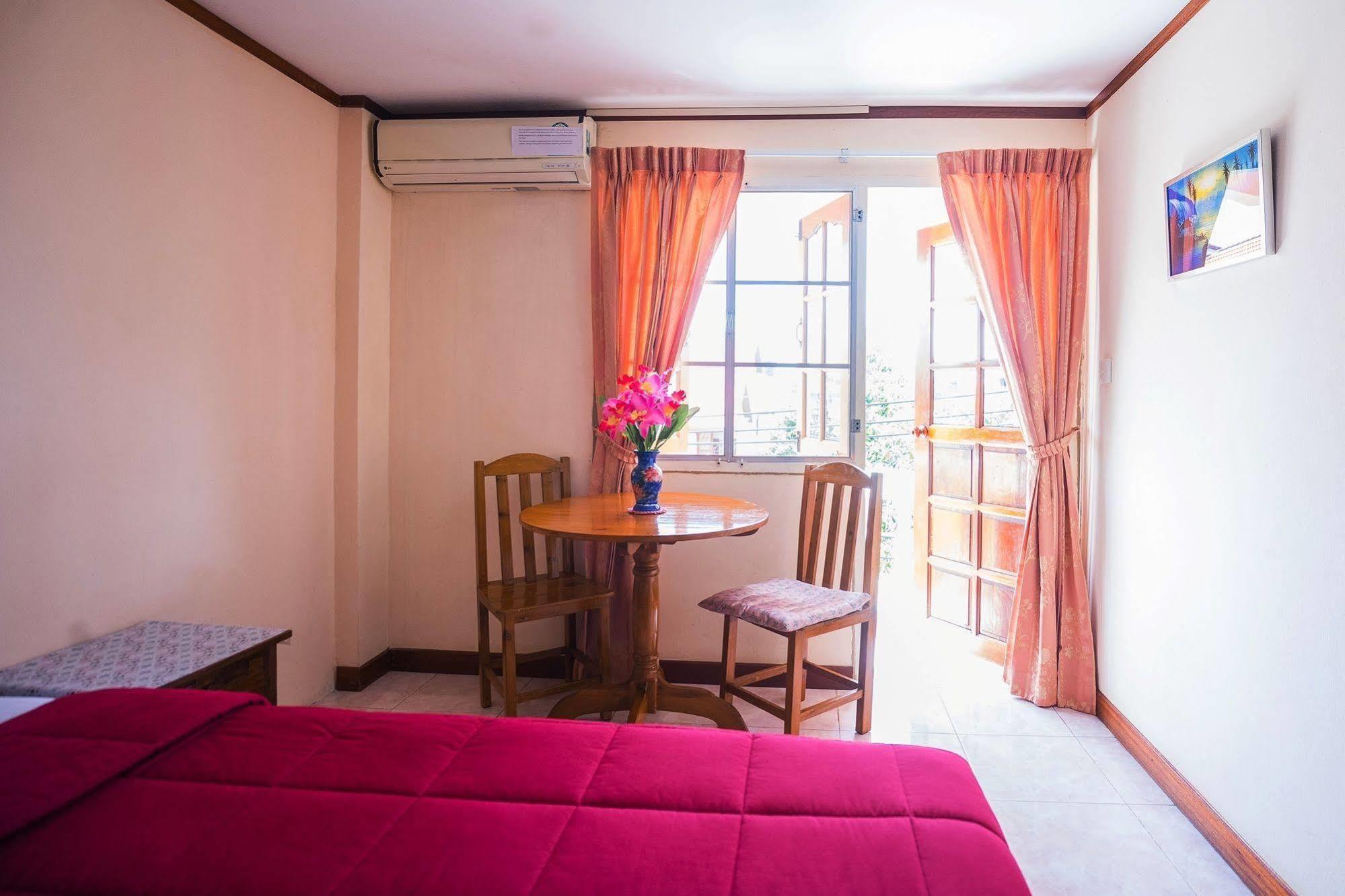 The Britannia Hotell Chiang Mai Eksteriør bilde